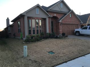 716 Lighthouse Ln, Aubrey, TX 76227