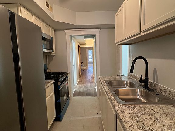 5th image of 1-429 N Lawler Ave