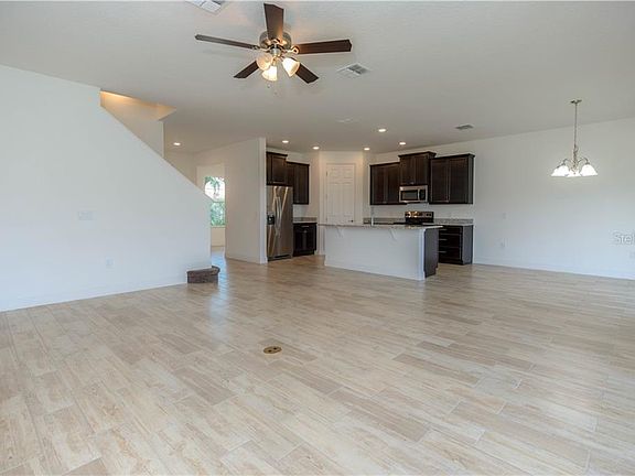 5th image of 3860 Shoreside Dr