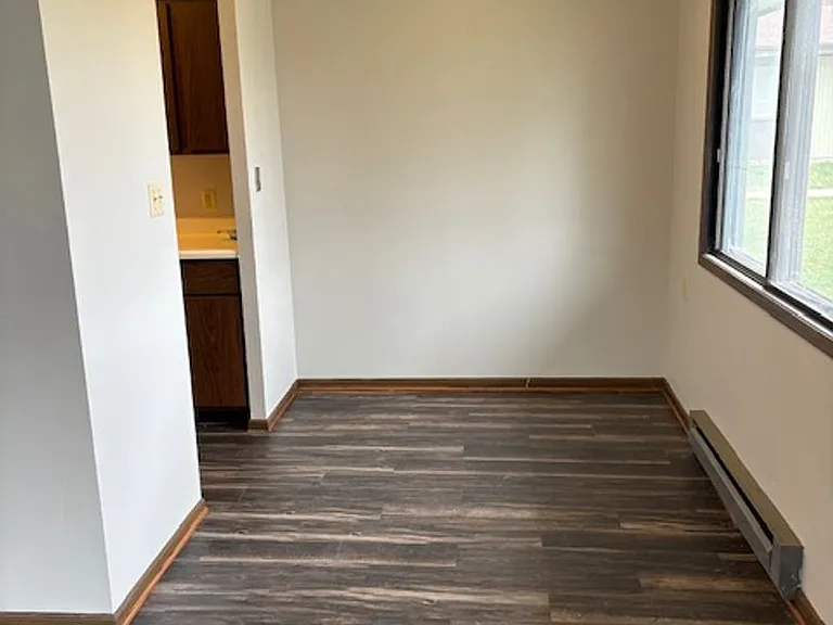 209 Estelle St #C2 — Photo 4