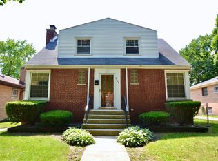 9748 S Maplewood Ave, Evergreen Park, IL