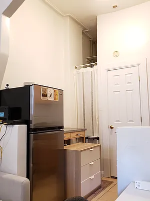 Rented by Signature Property Realty | media 10