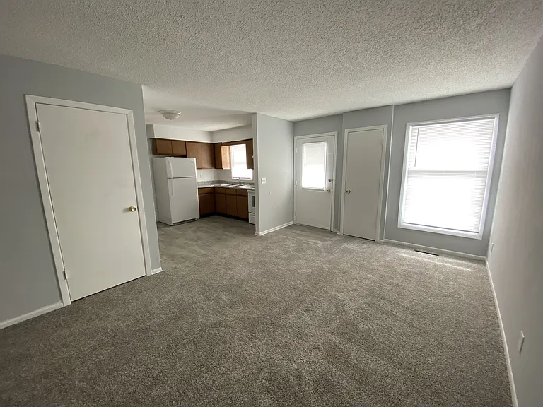 816 Hartford Ave — Photo 15