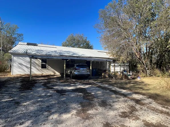 2213 County Road 4550 #A, Coffeyville, KS 67337