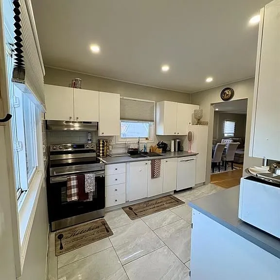 1364 McKay Ave — Photo 10