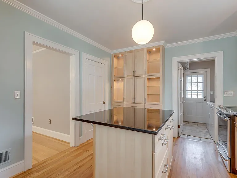 115 Cureton St — Photo 17