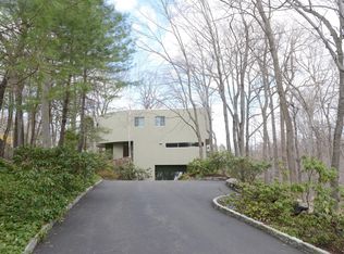 25 Attitash St, Chappaqua, NY 10514