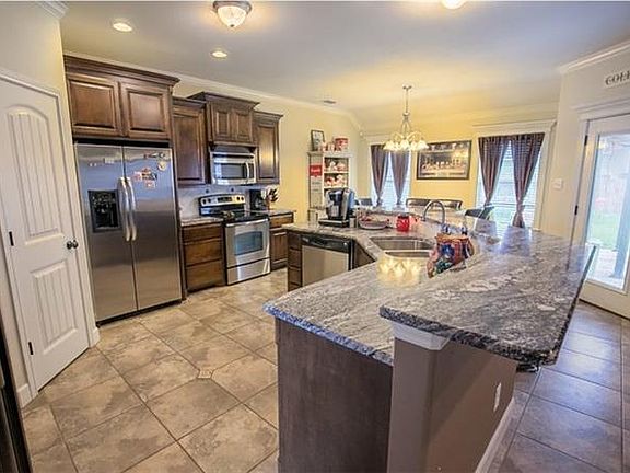 3rd image of 634 Swift Water Dr