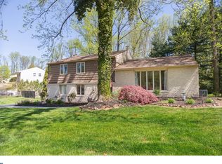 1538 Caroline Dr, Aston, PA