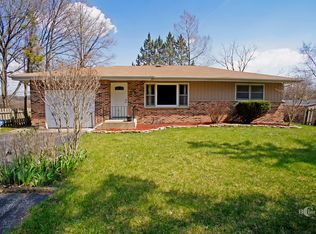5902 Fox Lake Rd, McHenry, IL 60051