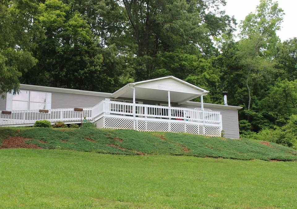1st image of 122 Pebble Ln