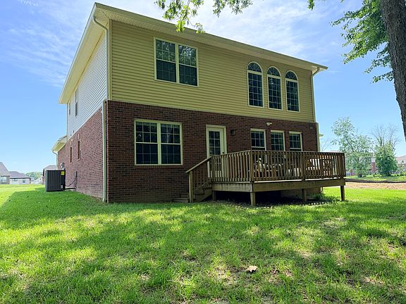 4th image of 8749 Pebble Creek Dr