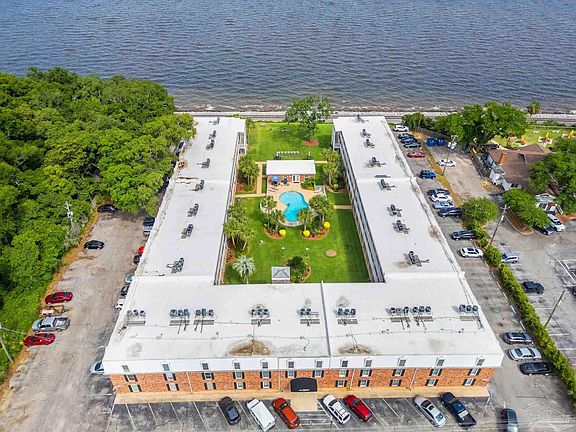 2nd image of 710 Scenic Hwy APT 121