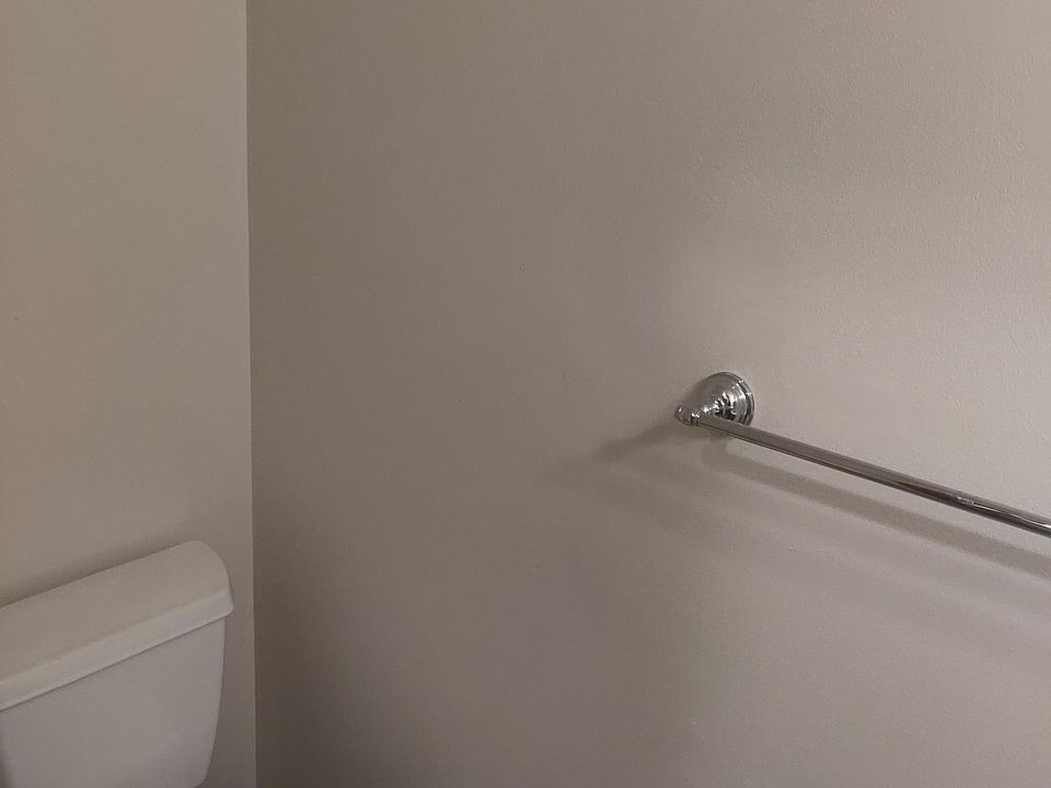 1st image of 826 Elizabeth Ct