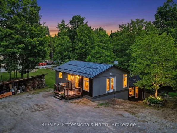 1010 Cordova Rd, Highlands East, ON K0L 2Y0