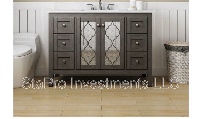 2nd image of 2340 Hamilton Ave #15