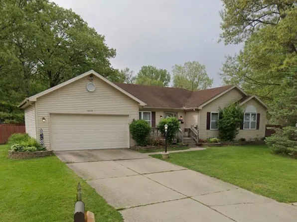 10158 Ashwood Forest Dr, Osceola, IN 46561
