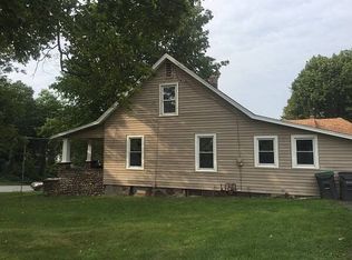 1130 River Rd, Troy, NY 12182