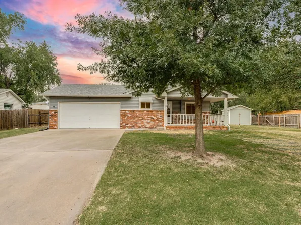 12 E Swanee Dr, Goddard, KS 67052