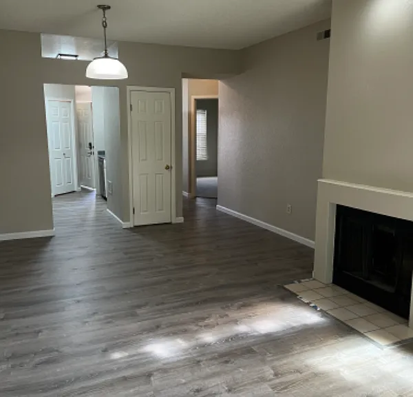 7412 Singing Hills Dr — Photo 8