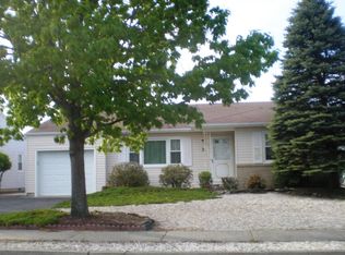 3 Mapleton Rd, Toms River, NJ 08757