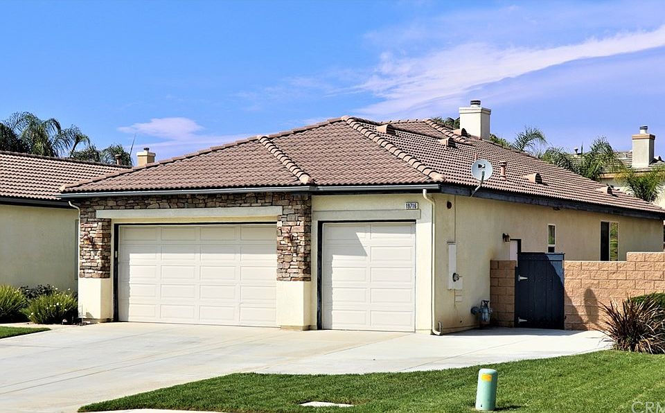 2nd image of 19716 Shadowbrook Way