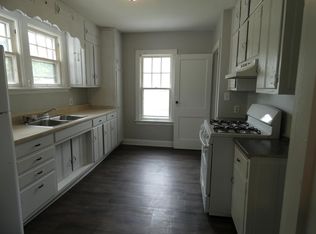 81 E Elm St, Alton, IL 62002