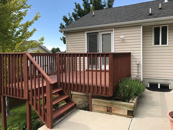 Deck off master bedroom