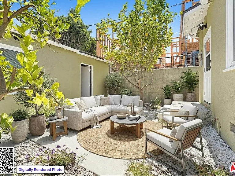 2050 Walgrove Ave — Photo 8