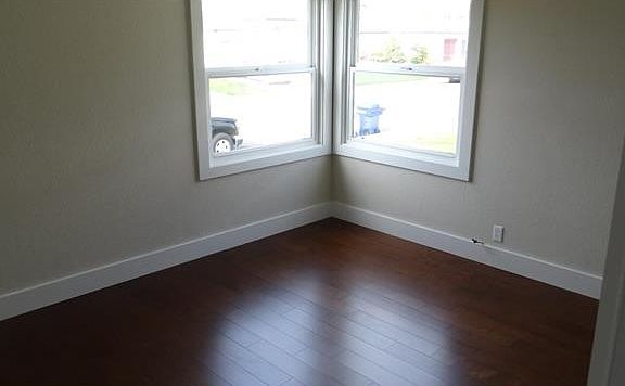 3rd image of 304 Camaritas Ave