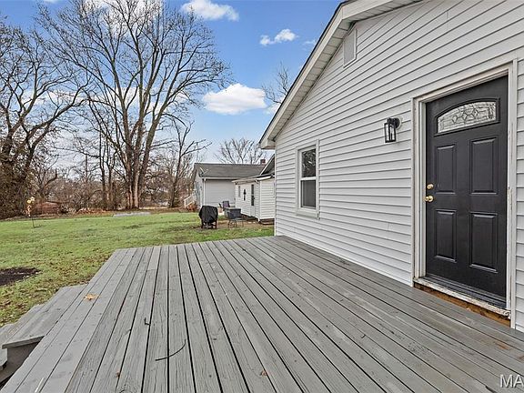 2nd image of 509 Stowell Ave