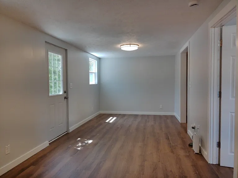 1211 E 4th St #39 — Photo 3