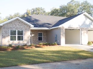 112 Kenley Ln, Thomasville, GA 31792