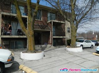 6315 Hickman Rd APT 11, Des Moines, IA 50322