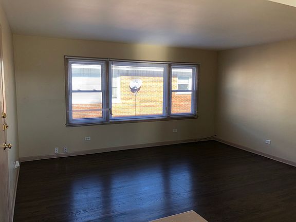 4th image of 6148 Willow Creek Dr APT 3A