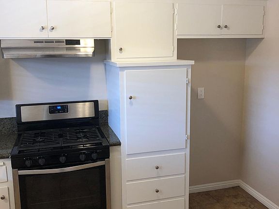 5th image of 840 Arcadia Ave APT 27