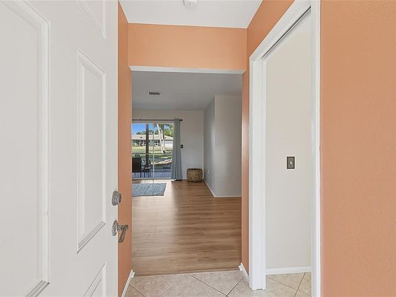 2nd image of 404 OXFORD DRIVE #404