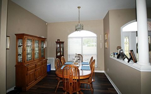 5th image of 510 SW Broderick Dr