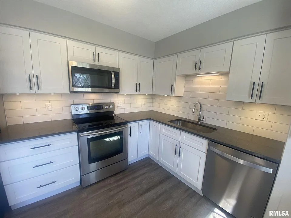 307 W Sheridan Dr