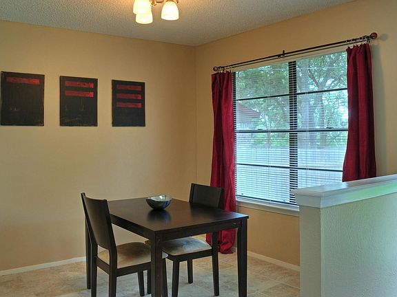 3rd image of 4103 Balcones Woods Dr