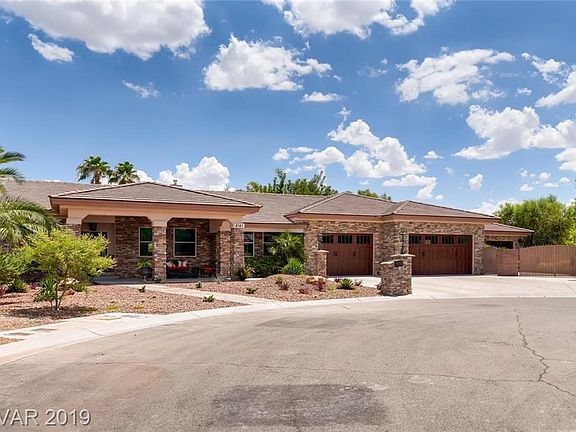 3rd image of 8141 W La Madre Way