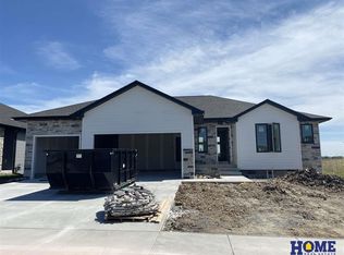 9752 S 80th St, Lincoln, NE 68516
