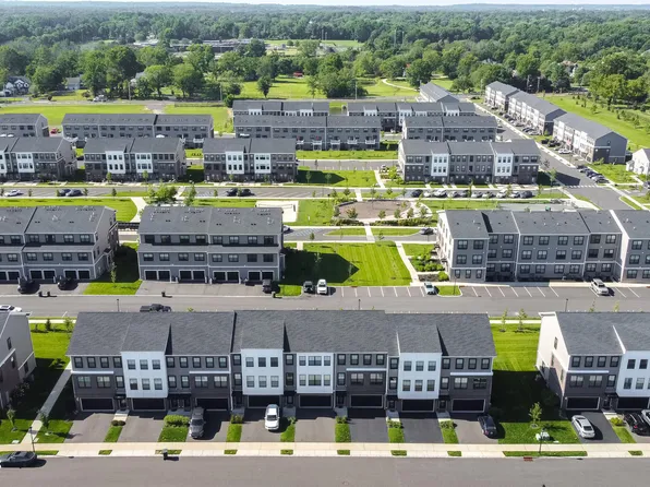 45 Kelly Way, Tinton Falls, NJ 07724