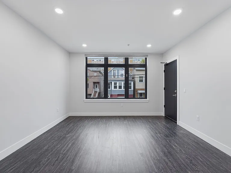 6114 Jackson St #2 — Photo 6