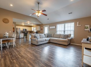 6504 Prairie Cir, Rockaway Beach, MO 65740