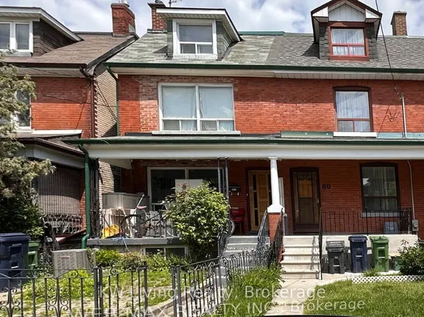 62 Ulster St #Basement, Toronto, ON M5S 1E5