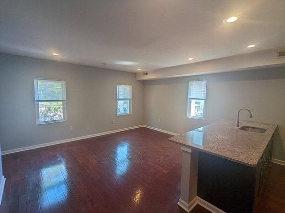 2nd image of 2100 N 7th St Floor 2