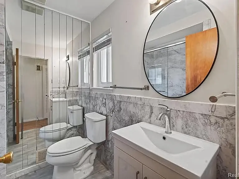 15226 Everly St — Photo 14