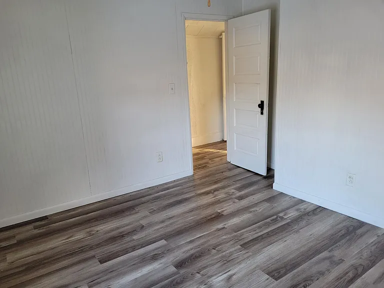 652 Coleman Ave — Photo 12