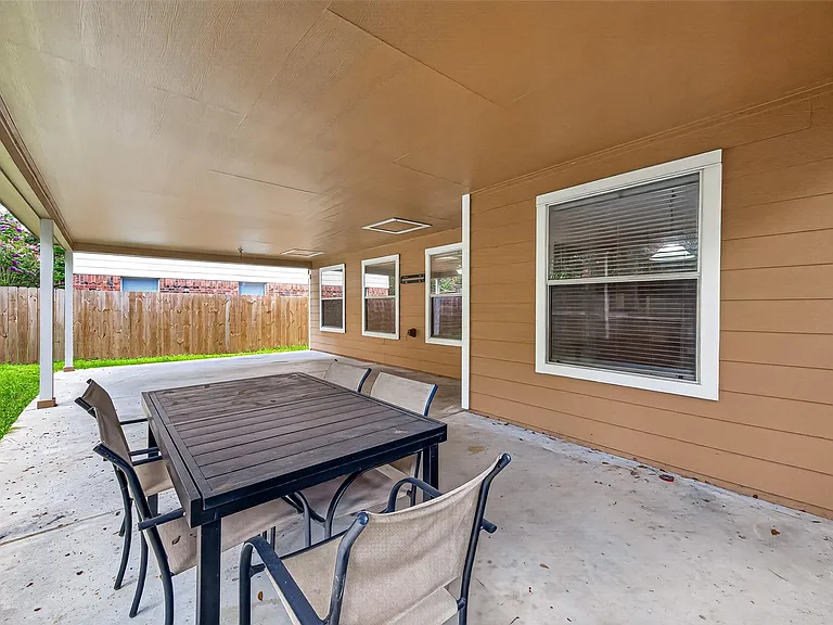 10031 Magnolia Way — Photo 50